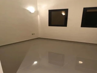 للإيجار فيلا في منطقة هيدرا 