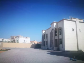 للإيجار فيلا بمدينة محمد بن زايد