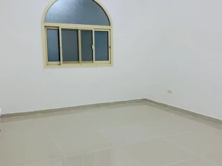 شقة جديدةللايجار  في الشامخة