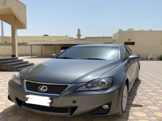 لكزس is250 موديل 2012