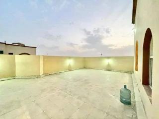 شقة للايجار  في مدينة خليفة أ
