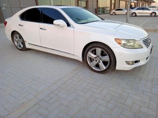لكزس LS 460 