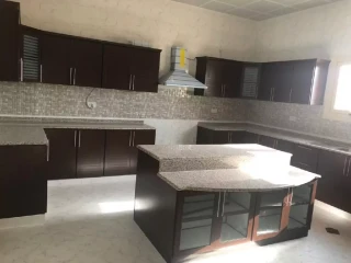 فيلا  للإيجاربمنطقة الظاهر/العين