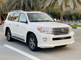 TOYOTA LAND CRUISER / GXR/ V8 MODEL 2015