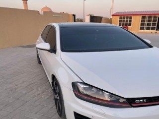 قولف جي تي اي موديل 2014 ابيض