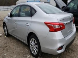 نيسان سنترا sv موديل 2017