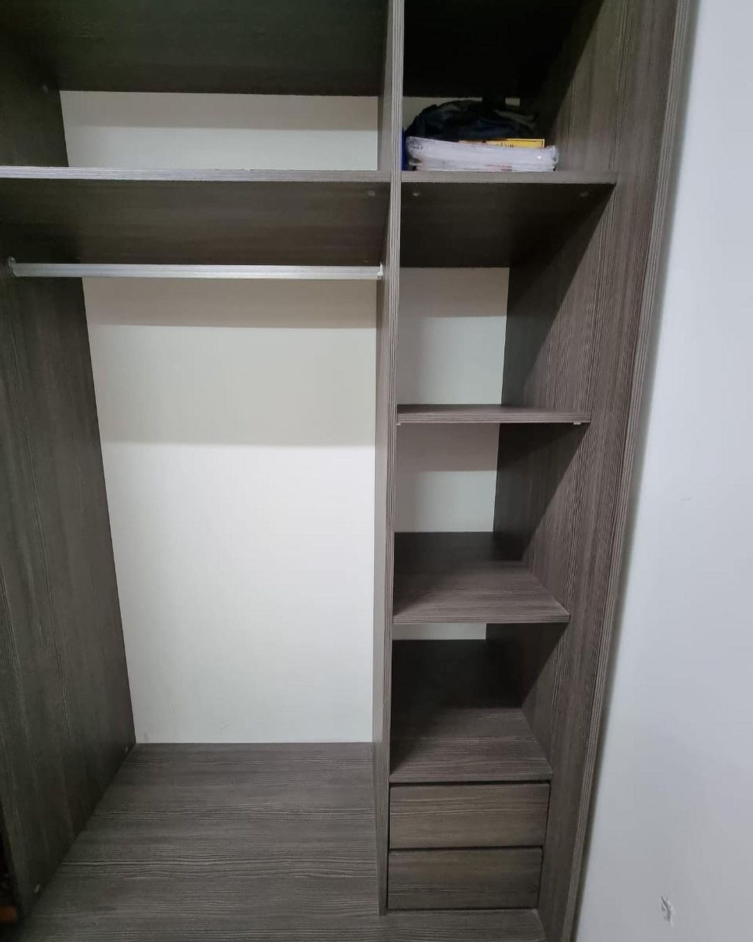 كبت سحاب .. slide woredrobe من panemirates ( حول الامارات للمفروشات ) 