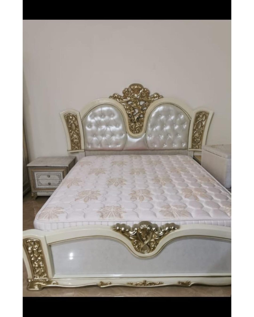 غرفه نوم مكونه من ٧ قطع
