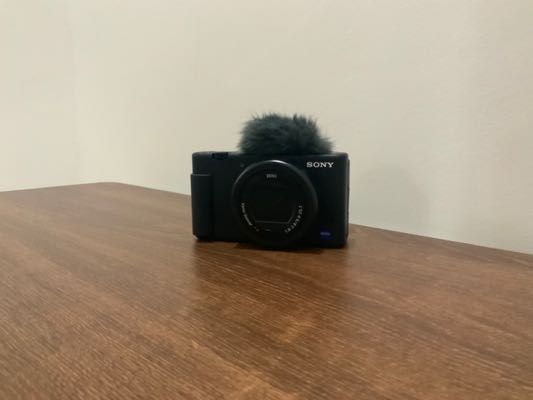 Sony zv-1 with exclusive accessories 