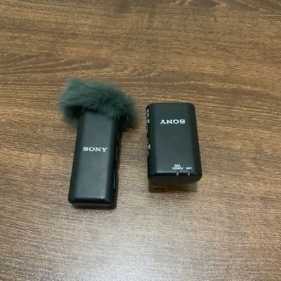 Sony zv-1 with exclusive accessories 