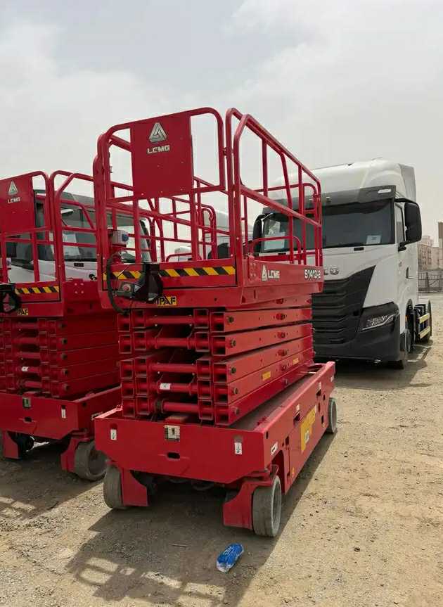 سيزر لفت للايجار بالرياض // 8متر 12متر 16متر 18متر ديزل دفع رباعي - 0564548663